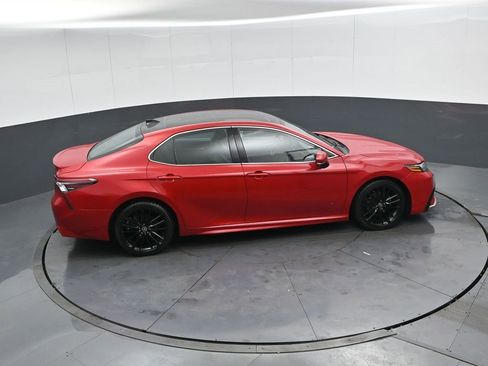 Used 2021 Toyota Camry XSE image 41