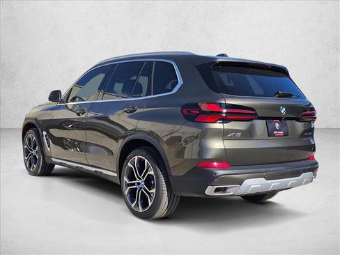 Used 2026 BMW X5 xDrive40i image 8