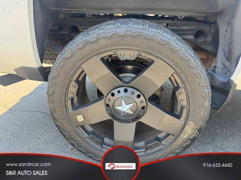 Used 2018 Chevrolet Silverado 1500 W/T w/ Special Service Package AWD/4WD image 21