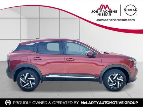 New 2026 Nissan Kicks SV FWD image 7