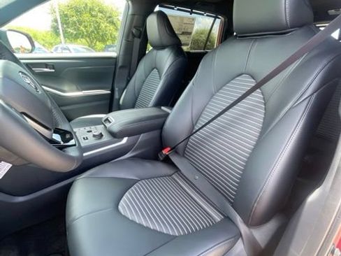 New 2026 Toyota Highlander XSE AWD/4WD image 16