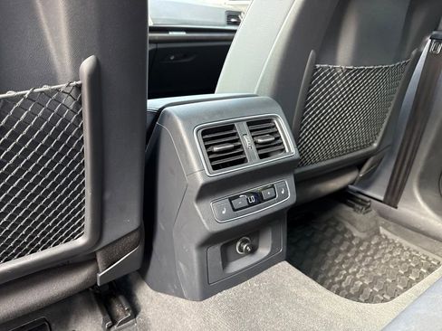 Used 2018 Audi Q5 2.0T Premium Plus w/ Premium Plus Package image 26