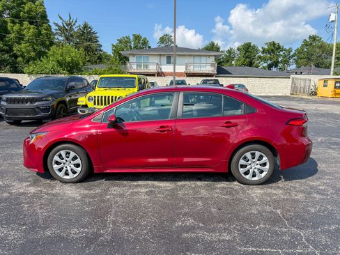 Used 2024 Toyota Corolla LE FWD image 10