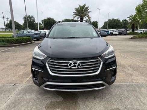 Used 2017 Hyundai Santa Fe SE FWD image 9