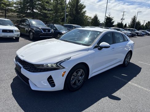 Used 2023 Kia K5 LXS FWD image 25
