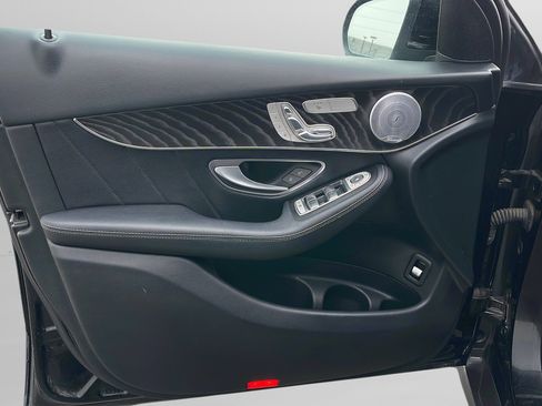 Used 2018 Mercedes-Benz GLC 300 300 image 35