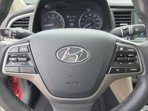 Used 2018 Hyundai Elantra Value Edition FWD image 32