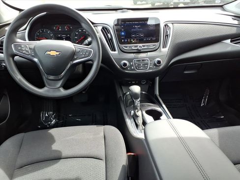 Used 2024 Chevrolet Malibu LT FWD image 9