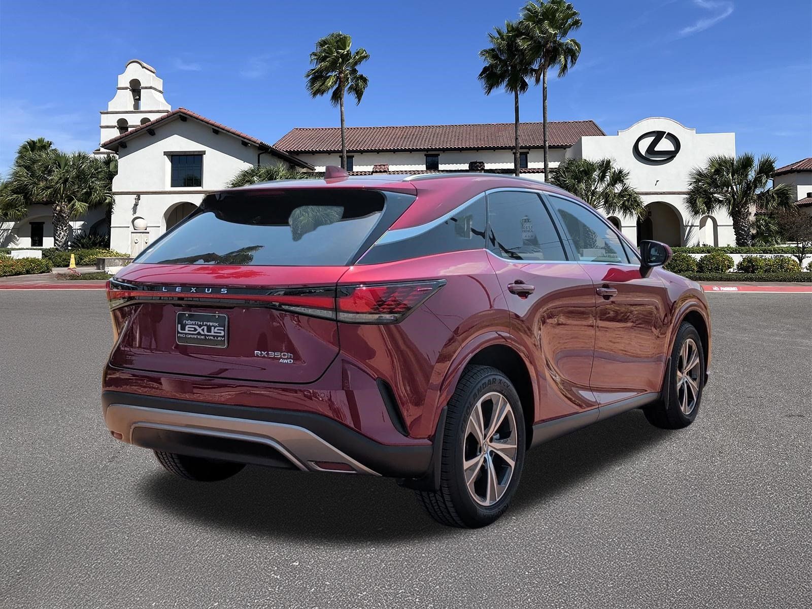 Used 2024 Lexus RX 350h w/ Accessory Package (Z1) AWD/4WD image 2