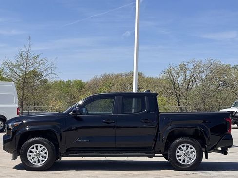 Used 2024 Toyota Tacoma SR5 image 3