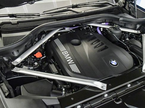 Used 2026 BMW X5 sDrive40i w/ Premium Package image 25