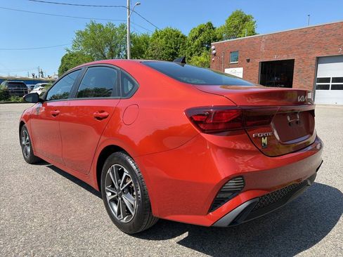 Used 2023 Kia Forte LXS FWD image 3