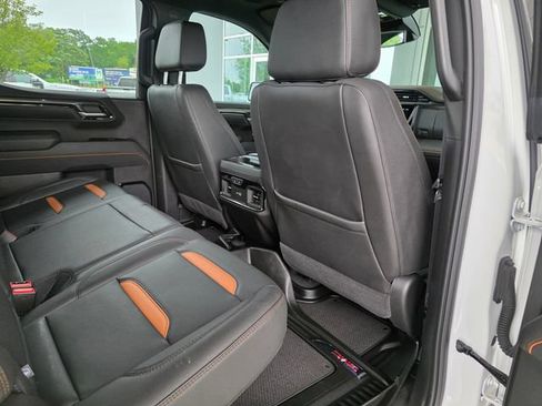 Used 2025 GMC Sierra 1500 AT4 AWD/4WD image 15