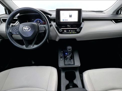 Used 2026 Toyota Corolla Cross L FWD image 18