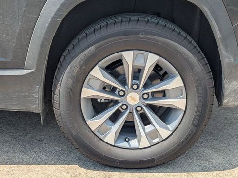 New 2026 Chevrolet Equinox LT w/ Convenience Package II image 7