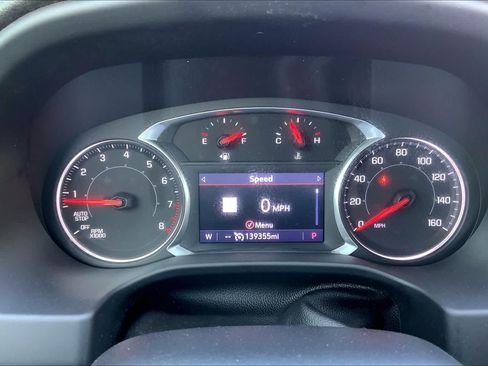 Used 2020 GMC Acadia SLT w/ Premium Package FWD image 26