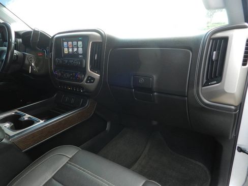 Used 2018 GMC Sierra 2500 Denali w/ Duramax Plus Package image 13