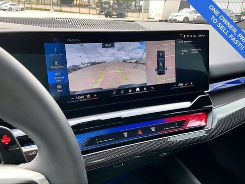 Used 2025 BMW M5 w/ Executive Package image 30