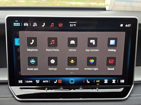 New 2026 Volkswagen Tiguan SE R-Line FWD image 16