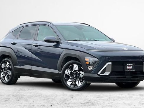 Used 2024 Hyundai Kona SEL FWD image 1