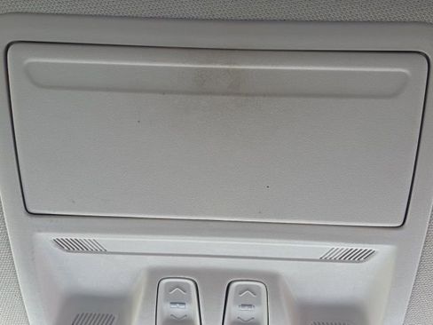 Used 2020 Ford Escape SE Sport image 30