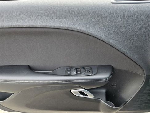 Used 2022 Dodge Challenger GT image 22