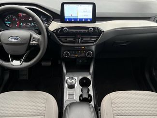 Used 2022 Ford Escape SE w/ SE Sport Appearance Package FWD video 2