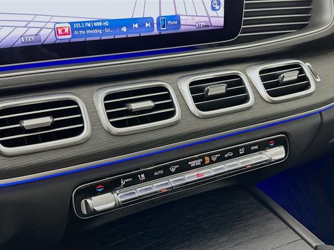 Certified 2025 Mercedes-Benz GLE 350 4MATIC image 17