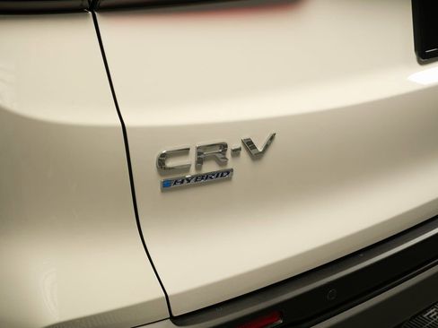 Used 2025 Honda CR-V Sport-L image 8