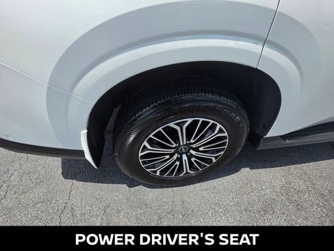 Certified 2025 Nissan Armada SL AWD/4WD image 10