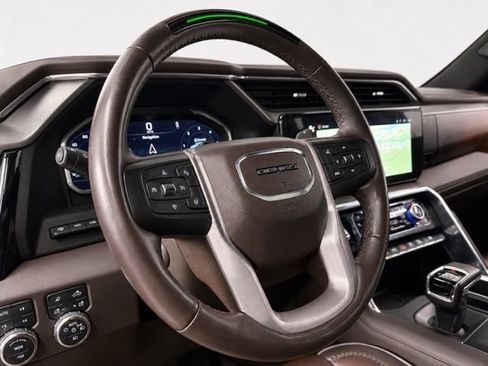 Used 2023 GMC Sierra 1500 Denali AWD/4WD image 16