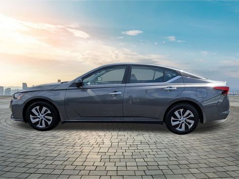 Certified 2025 Nissan Altima 2.5 S image 8