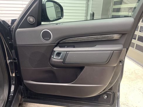 Certified 2019 Land Rover Discovery HSE image 14