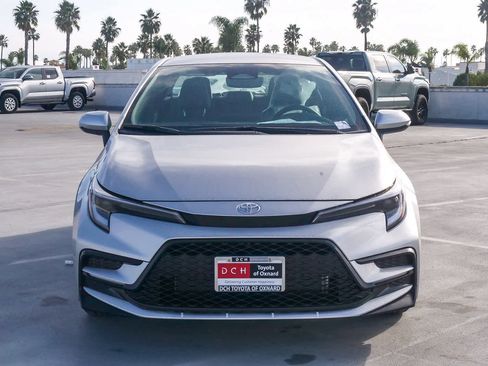 New 2026 Toyota Corolla SE image 3