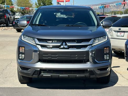 Used 2021 Mitsubishi Outlander Sport SE image 2