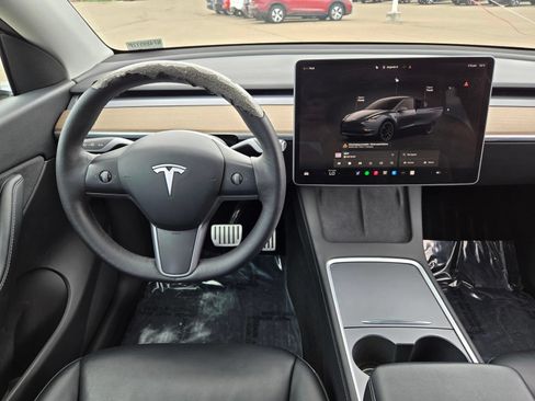 Used 2022 Tesla Model Y Performance AWD/4WD image 11