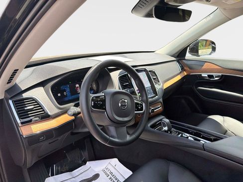 Used 2023 Volvo XC90 B6 Plus w/ Protection Package Premier AWD/4WD image 18