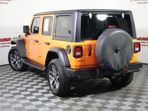 Used 2025 Jeep Wrangler Unlimited Sport S 4xe w/ Convenience Group AWD/4WD image 11