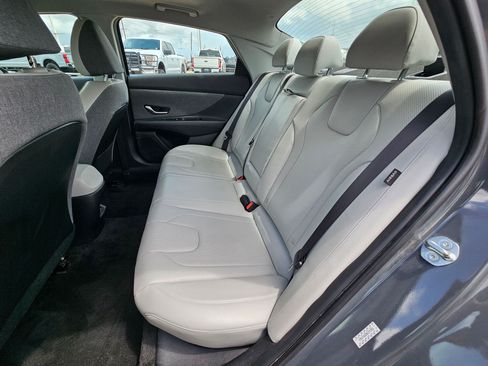 Used 2024 Hyundai Elantra Limited FWD image 27