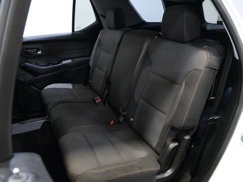 Used 2020 Chevrolet Traverse L FWD image 34