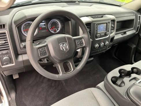 Used 2021 RAM 1500 Tradesman w/ Chrome Appearance Package AWD/4WD image 18