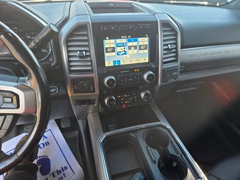Used 2019 Ford F350 Platinum w/ Platinum Ultimate Package image 9
