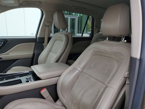 Certified 2022 Lincoln Aviator Reserve w/ Equipment Group 201A image 18