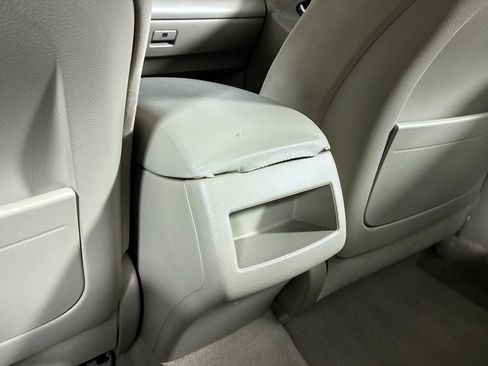 Used 2009 Toyota Camry LE image 16