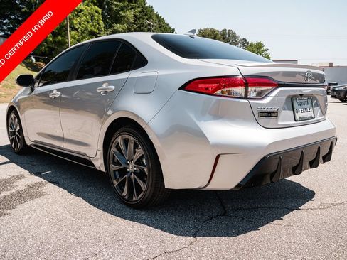Certified 2026 Toyota Corolla SE w/ SE Premium Package FWD image 5