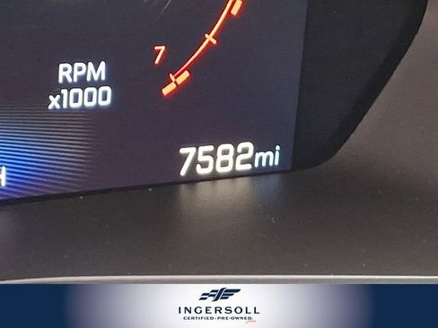 Used 2024 Chevrolet Colorado Trail Boss image 23