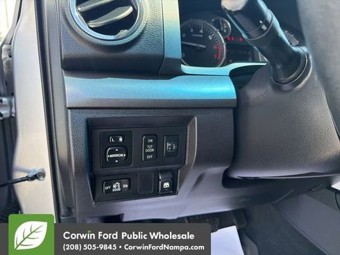Used 2014 Toyota Tundra SR5 w/ SR5 Upgrade Package AWD/4WD image 15