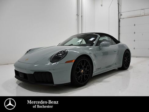 Used 2026 Porsche 911 Carrera 4 GTS AWD/4WD image 1