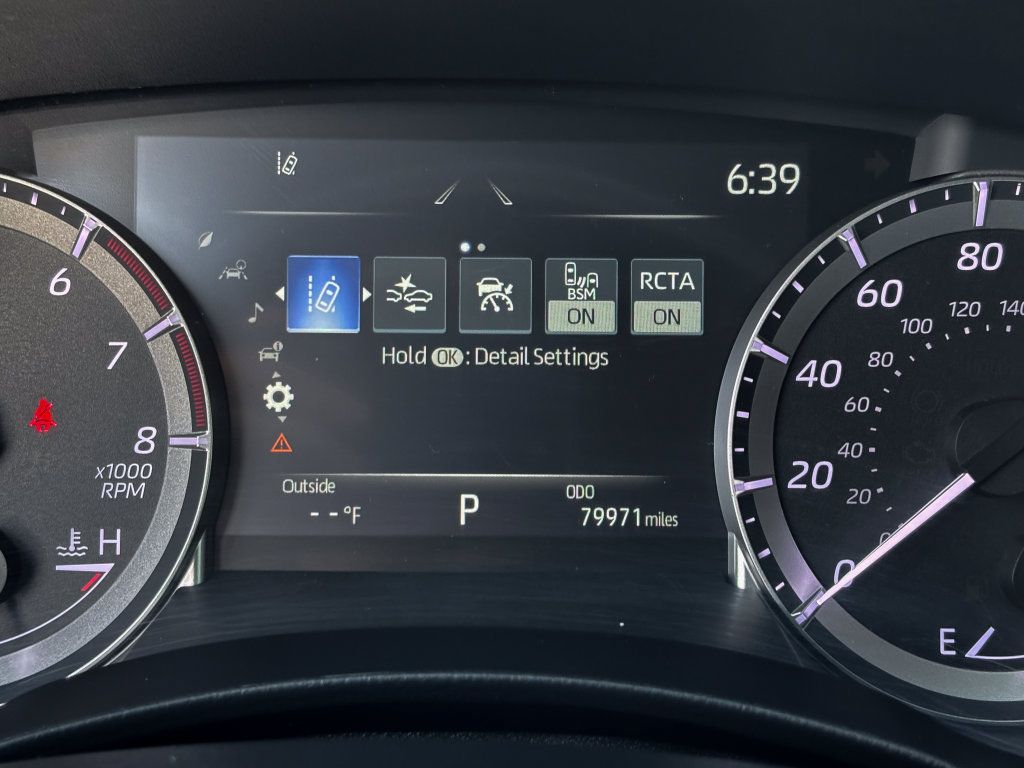 Used 2023 Toyota Highlander XLE AWD/4WD image 31