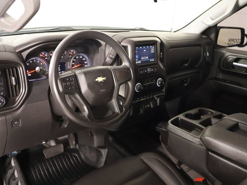 Used 2022 Chevrolet Silverado 1500 W/T w/ WT Value Package AWD/4WD image 2